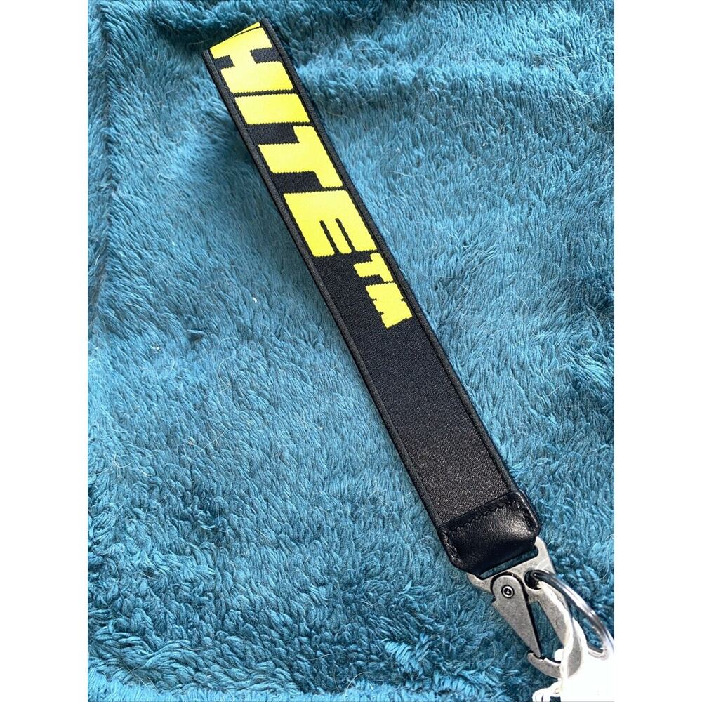 OFF-WHITE Virgil Abloh Industrial Strap Key Chain Ring Black Yellow Authentic